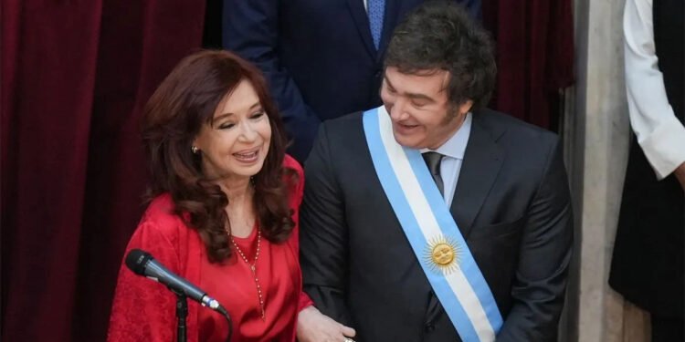 Javier Milei invitó a Cristina Fernández de Kirchner al Pacto de Mayo: qué le respondió la expresidente